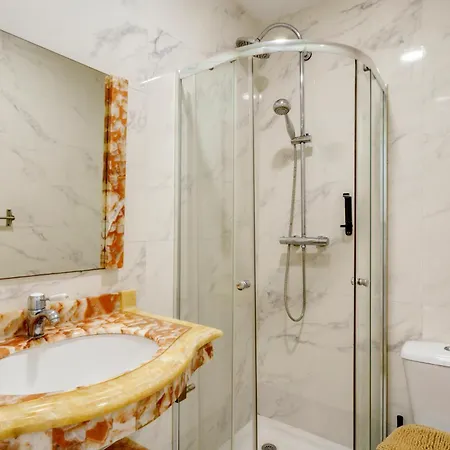 Costa 아파트호텔 *