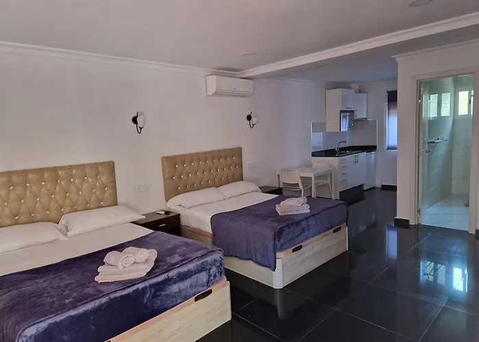 Aparthotel Costa *