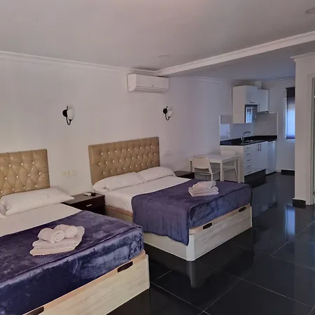 Aparthotel Costa *